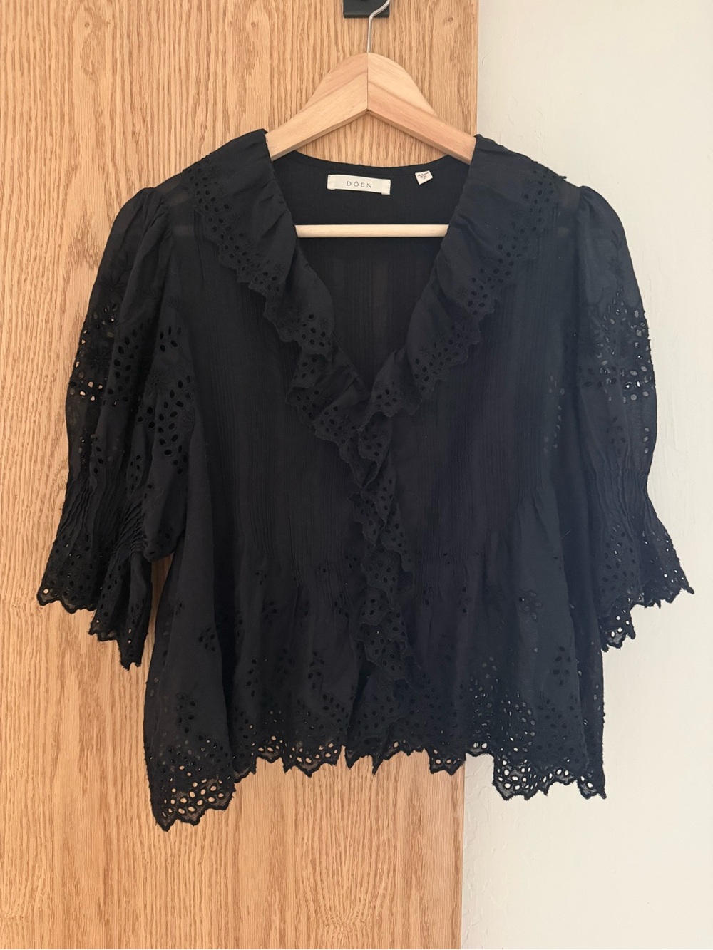 Doen HENRI TOP IN BLACK EYELET S - Picture 3 of 5
